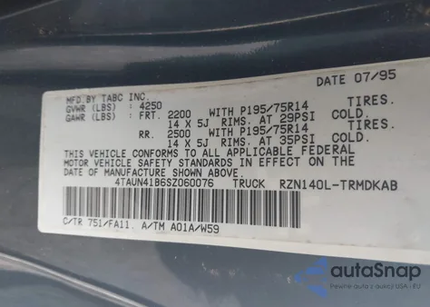 1995 Toyota Tacoma z USA, uszkodzony, nr VIN 4TAUN41B6SZ060076